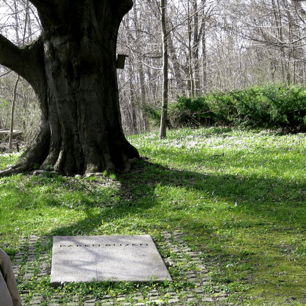 Karen Blixen grav på Rungstedlund
